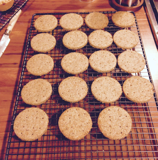 Rye and Fennel Thins
