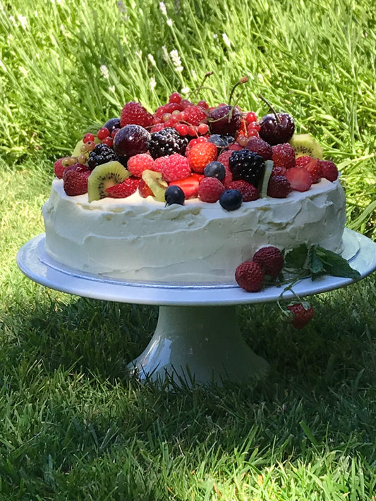 Low Sugar Low Fat Summer Cake