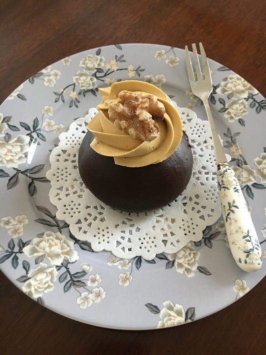 Walnut Whip Cakes