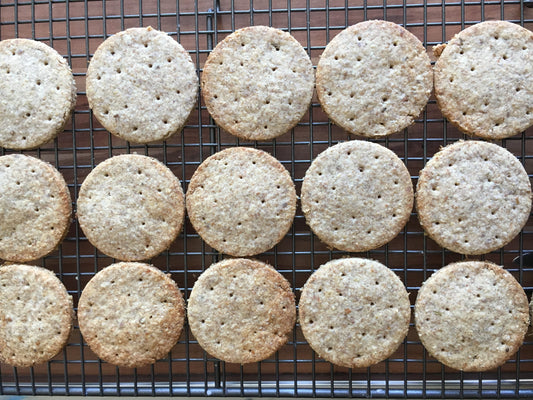 Rye and Fennel Thins